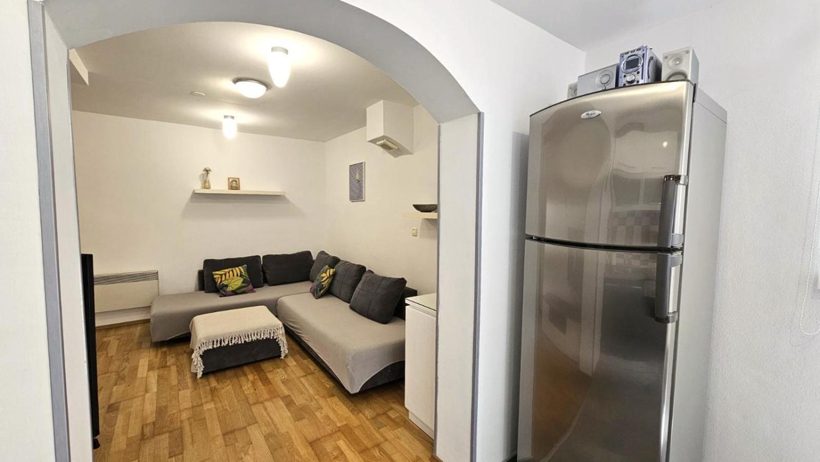 Apartment With Garden In Barbariga Eksteriør billede