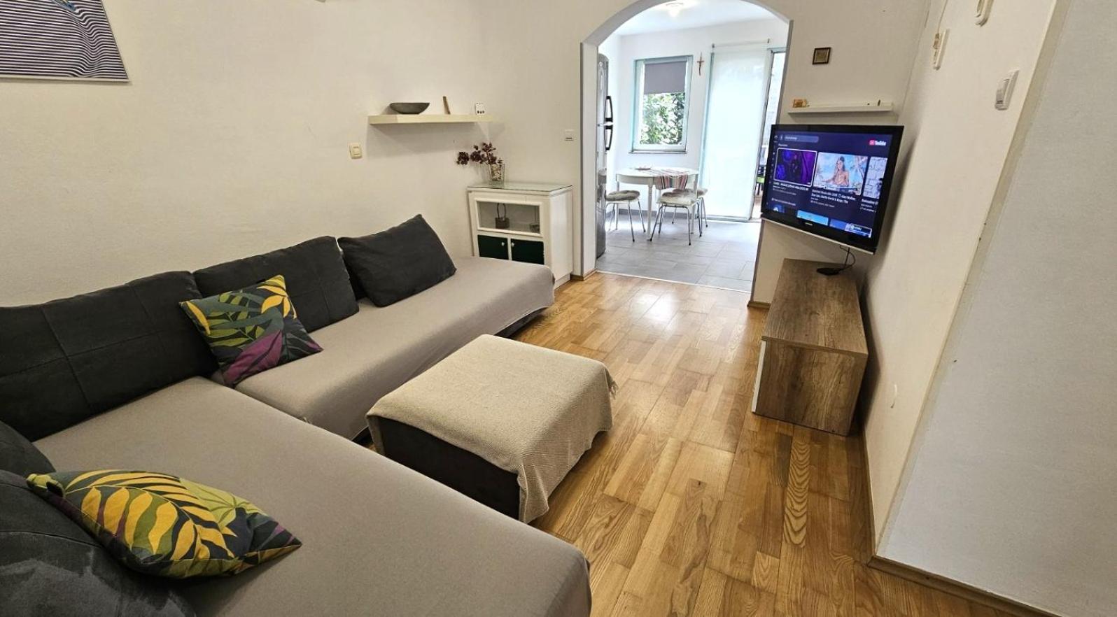 Apartment With Garden In Barbariga Eksteriør billede